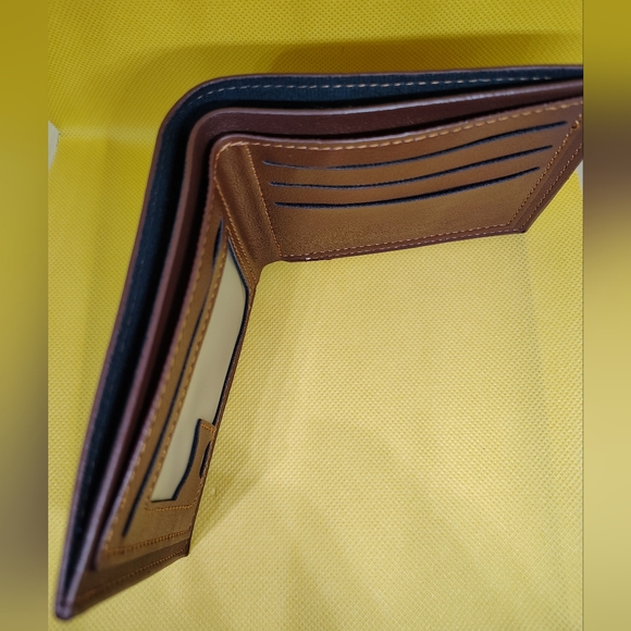 Brown Leather Wallet - Picture 5 of 6